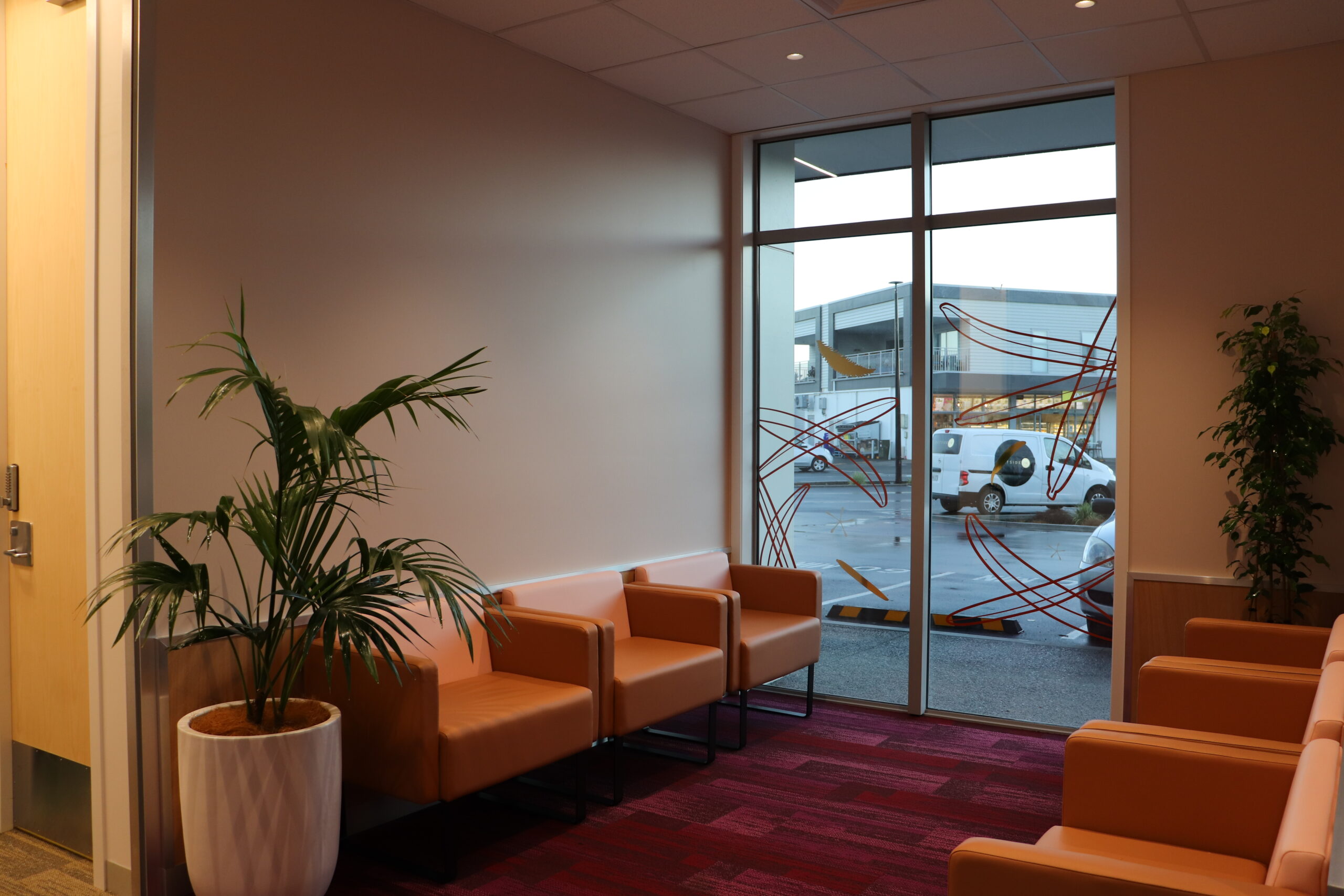 Lobell Medical Construction - Tui health Center Seating Area