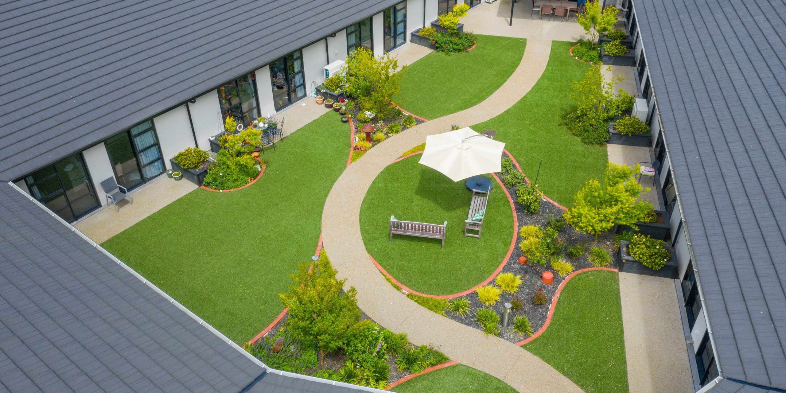 Lobell Health Facility Construction -Radius Glaisdale Residential Care facility courtyard